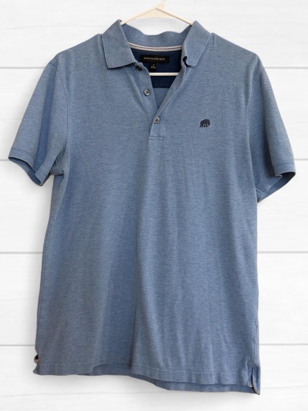 Banana Republic Men's Blue Polo Shirt Size Small